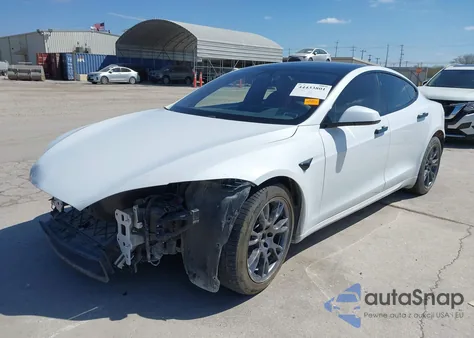2021 Tesla Model S Long Range Dual Motor All-Wheel Drive z USA, uszkodzony, nr VIN 5YJSA1E59MF440421
